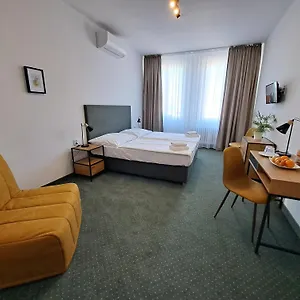 Hotel Legie, Prague
